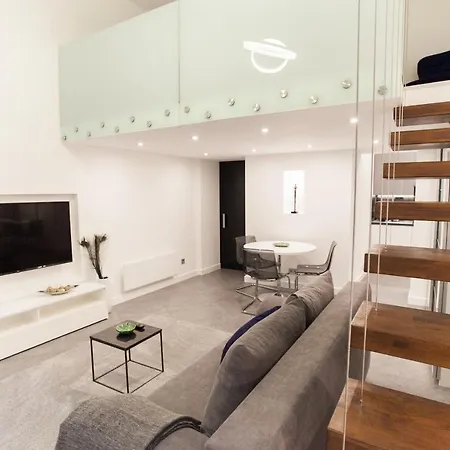 公寓 Stylish Loft With Finnish Sauna *