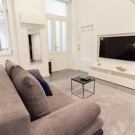 Stylish Loft With Finnish Sauna 布达佩斯